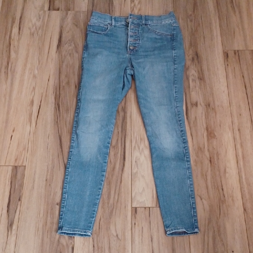 J1 - Express Light Blue Women's Skinny Jeans. Size 4R